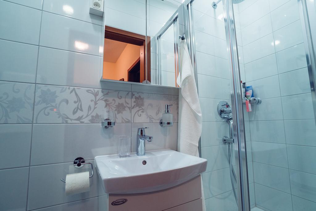 Ivica Apartments Имотски Екстериор снимка