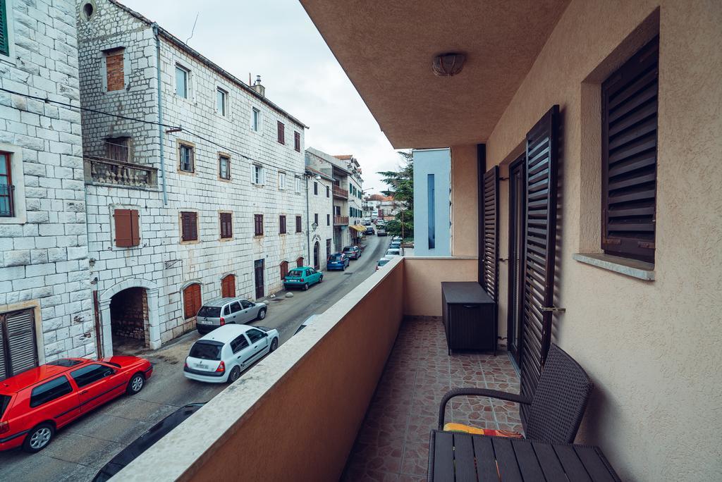 Ivica Apartments Имотски Екстериор снимка