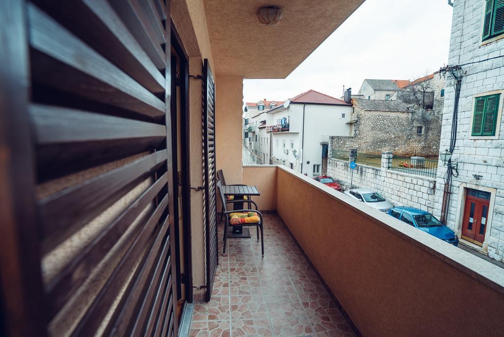 Ivica Apartments Имотски Екстериор снимка
